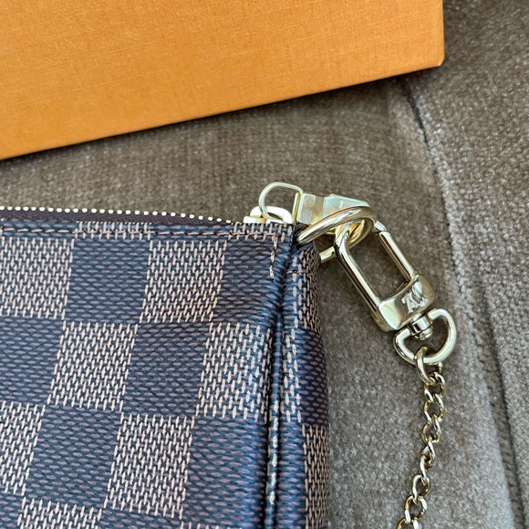 Louis Vuitton Ebene Mini Pochette - Picture 5 of 5
